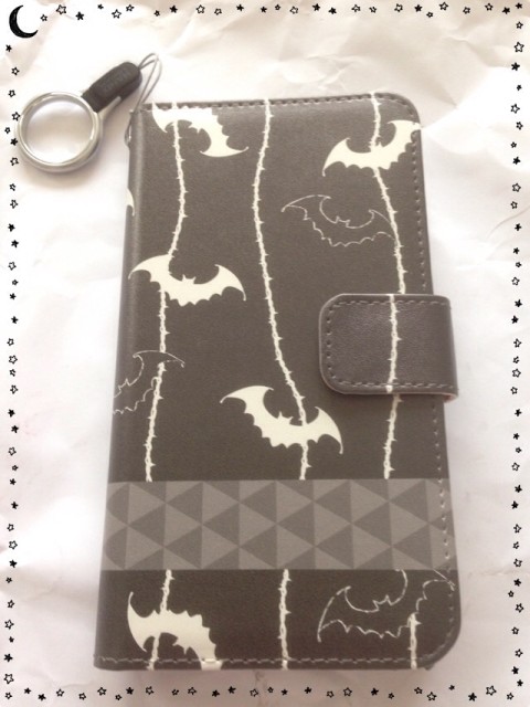 20160825 01 480x640 arrows M02を入手したのでスマホケースを買いました